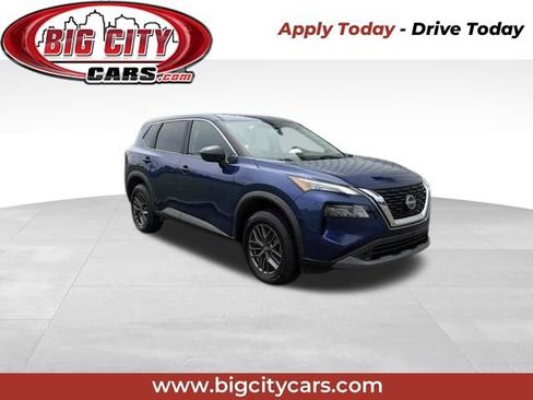 Used 2023 Nissan Rogue S FWD image 1