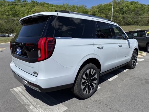 New 2026 Ford Expedition Platinum AWD/4WD image 5