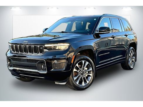 Used 2023 Jeep Grand Cherokee Overland w/ Advanced Protech Group III image 2
