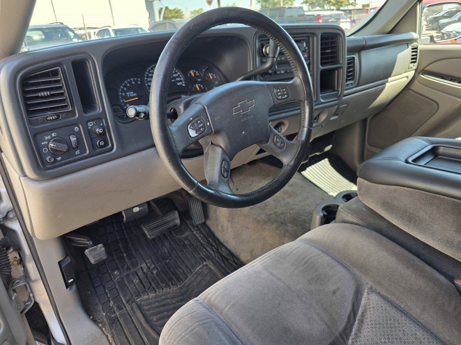 Used 2005 Chevrolet Tahoe LS RWD image 16
