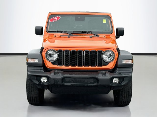 Used 2025 Jeep Wrangler Unlimited Sport AWD/4WD image 4