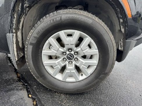 Used 2024 Nissan Frontier SV w/ SV Convenience Package image 9