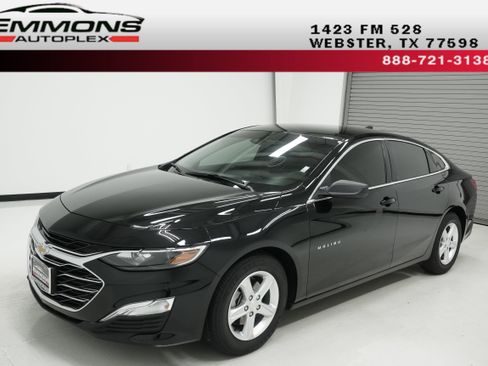 Used 2023 Chevrolet Malibu LS FWD image 1