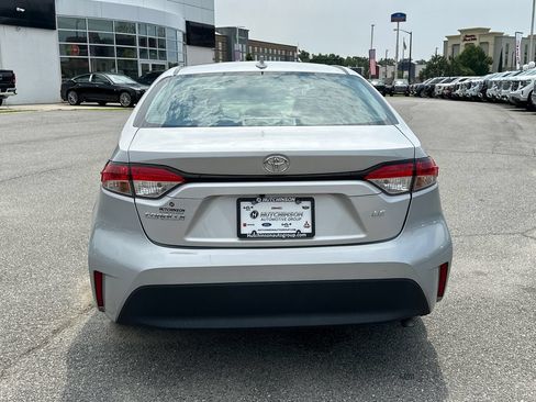 Used 2024 Toyota Corolla LE FWD image 6