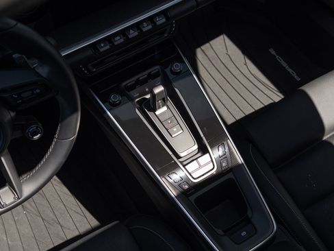 Used 2023 Porsche 911 Turbo image 43