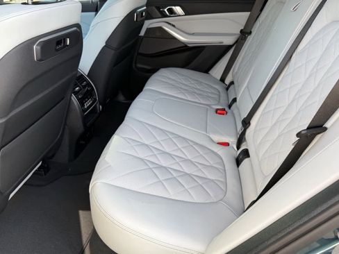 New 2026 BMW X5 xDrive50e image 31