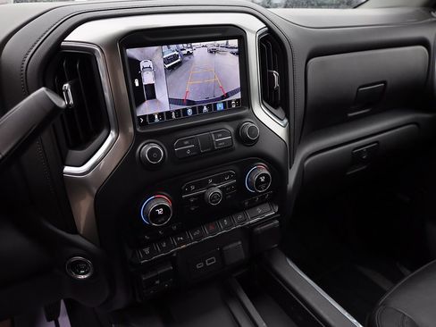 Used 2021 Chevrolet Silverado 3500 LTZ w/ LTZ Premium Package image 15