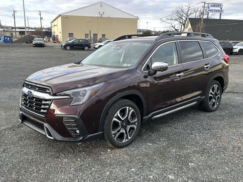 Used 2023 Subaru Ascent Touring image 4