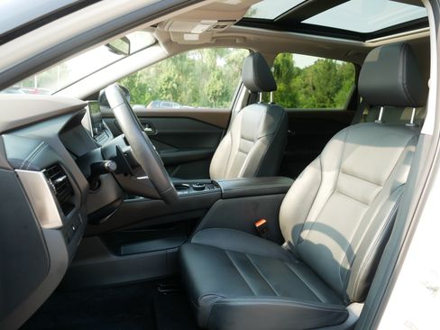 Certified 2023 Nissan Rogue SL AWD/4WD image 34