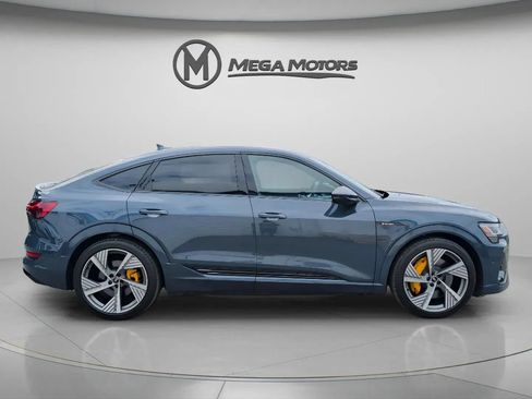Used 2022 Audi e-tron Prestige w/ Prestige Package AWD/4WD image 9