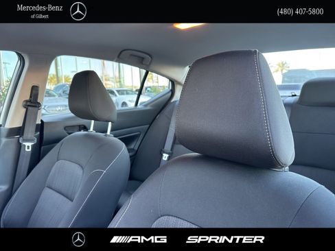 Used 2025 Nissan Altima 2.5 SV image 14