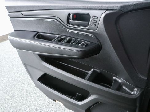 Used 2025 Honda Odyssey Sport-L image 21
