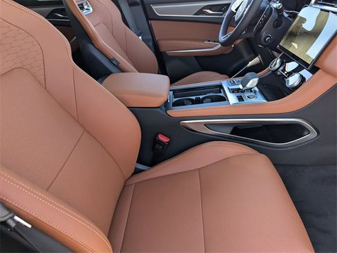 New 2026 Jaguar F-PACE R-Dynamic S image 13