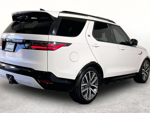 Used 2022 Land Rover Discovery S R-Dynamic AWD/4WD image 2