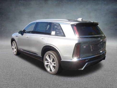 New 2026 Cadillac Vistiq Luxury image 6