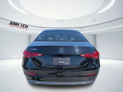 Used 2025 Mercedes-Benz C 300 Sedan image 4