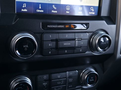 Used 2020 Ford F150 Platinum w/ Equipment Group 701A Luxury image 25