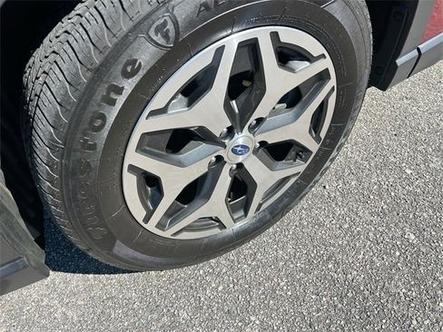 Used 2022 Subaru Forester Premium image 14