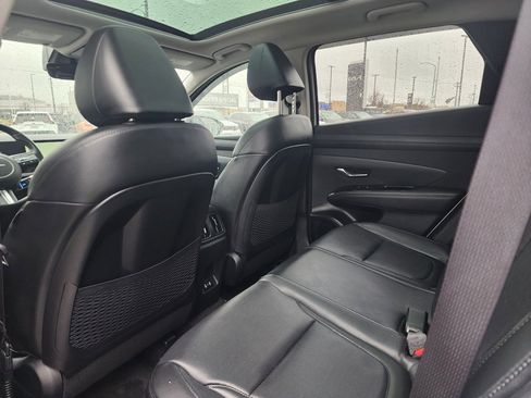 Used 2025 Hyundai Tucson Limited image 13