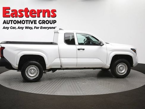 Used 2024 Toyota Tacoma SR RWD image 40