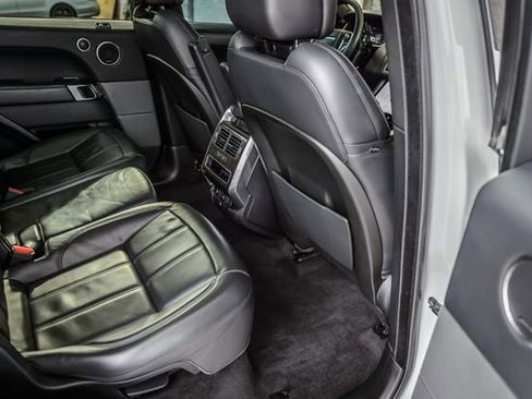Used 2018 Land Rover Range Rover Sport HSE image 47