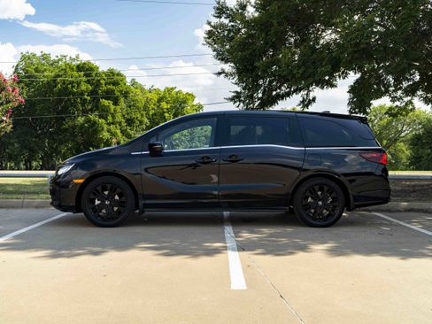 Used 2025 Honda Odyssey Sport-L image 6
