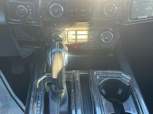 Used 2018 Ford F150 Lariat image 14