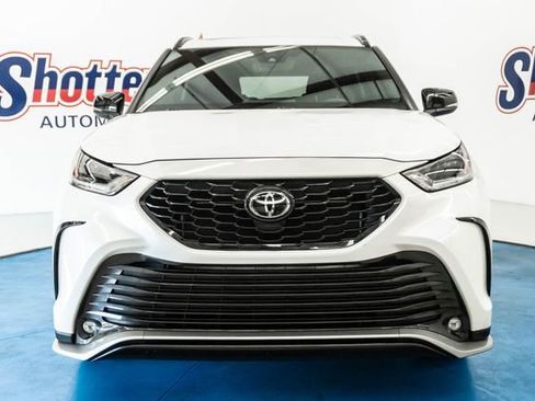 Used 2024 Toyota Highlander XSE image 14