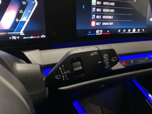 Used 2025 BMW X3 xDrive30i AWD/4WD image 44