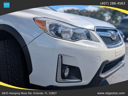 Used 2017 Subaru Crosstrek 2.0i Premium w/ Moonroof Package AWD/4WD image 9
