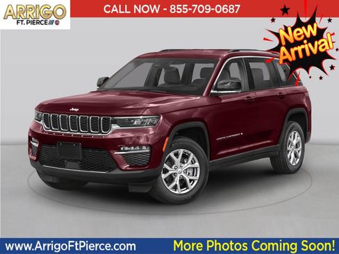 Used 2025 Jeep Grand Cherokee Laredo RWD image 1