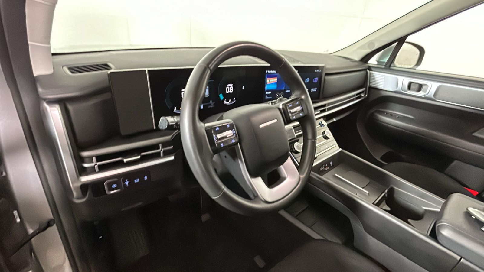 Used 2025 Hyundai Santa Fe SE FWD image 17