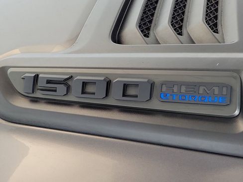 Used 2023 RAM 1500 Laramie RWD image 9