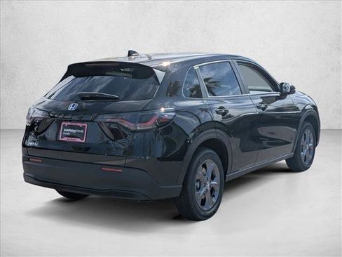 New 2026 Honda HR-V LX image 2