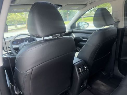 Used 2025 Hyundai Tucson SEL FWD image 23