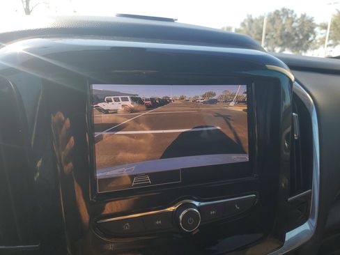 Used 2020 Chevrolet Traverse LS image 20