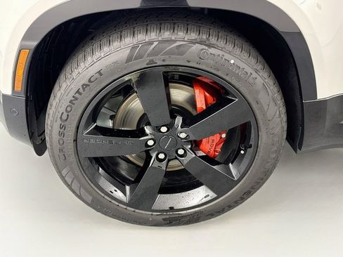 New 2026 Land Rover Defender 110 X AWD/4WD image 33