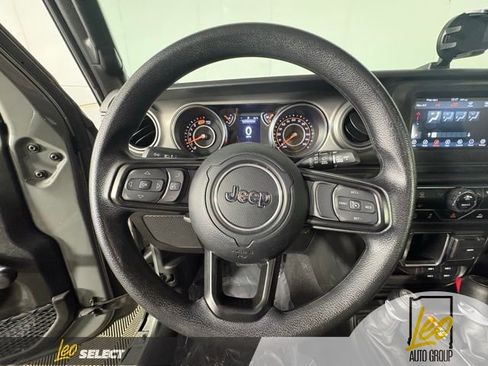 Used 2023 Jeep Wrangler Sport AWD/4WD image 22