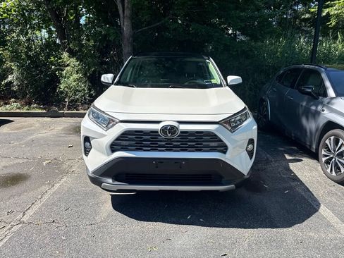 Used 2019 Toyota RAV4 Limited w/ Advanced Technology Package AWD/4WD image 2