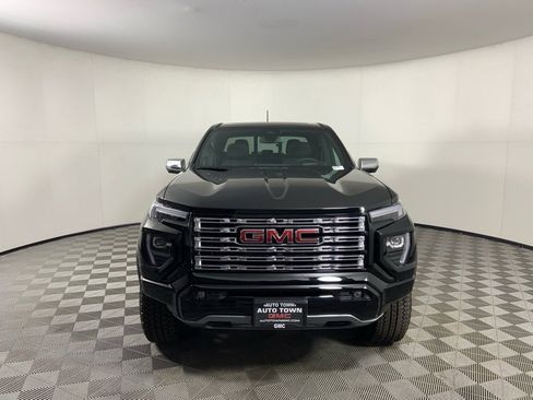 Used 2026 GMC Canyon Denali image 4