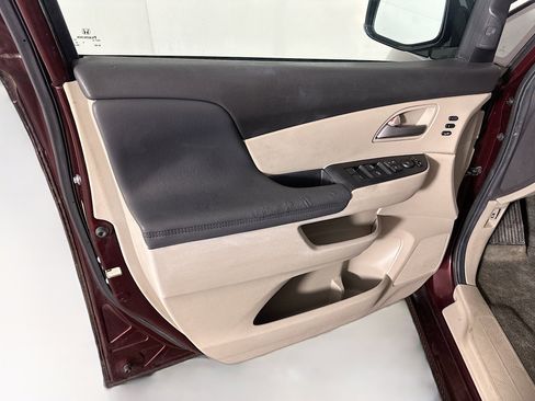 Used 2013 Honda Odyssey Touring image 35