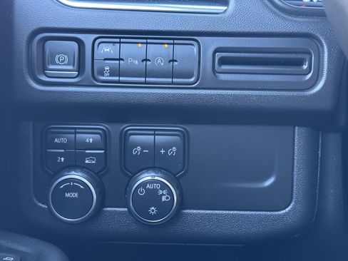 Used 2023 Chevrolet Tahoe LT image 24