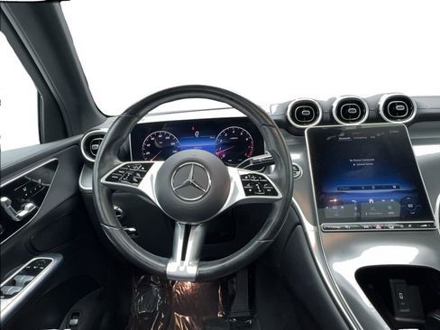 Used 2024 Mercedes-Benz GLC 300 image 34