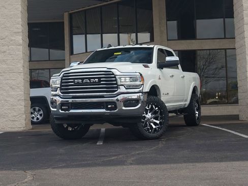 Used 2022 RAM 2500 Limited AWD/4WD image 6