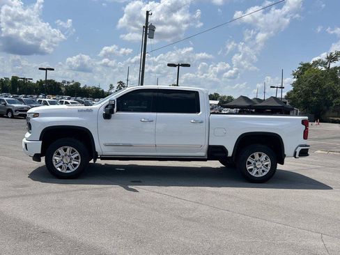 Used 2025 Chevrolet Silverado 3500 High Country w/ High Country Premium Package AWD/4WD image 8