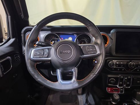Used 2023 Jeep Gladiator Mojave w/ Cold Weather Group AWD/4WD image 11