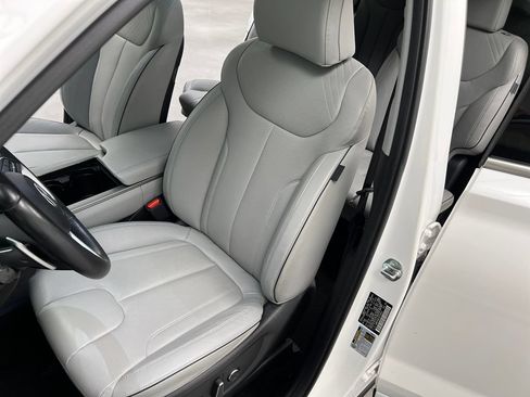 Used 2024 Hyundai Palisade SEL w/ Premium Package FWD image 11