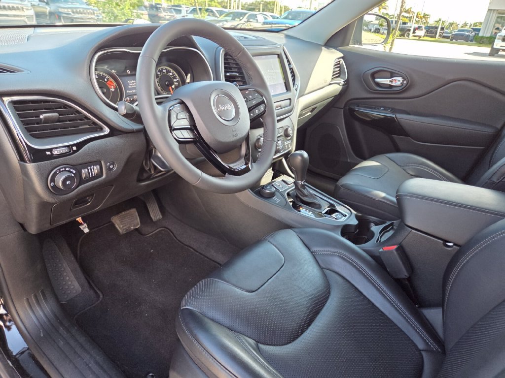 Used 2023 Jeep Cherokee Altitude Lux AWD/4WD image 29