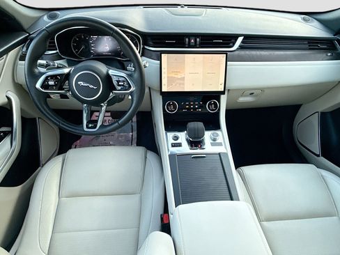 Used 2023 Jaguar F-PACE R-Dynamic S AWD/4WD image 16