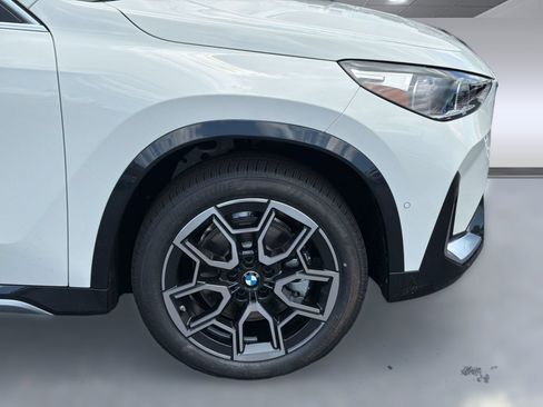 New 2026 BMW X1 xDrive28i w/ Technology Package AWD/4WD image 12